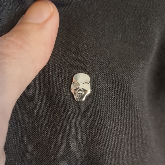 👗 Le Chateau small black skeleton decorated dress - Picture 5 of 9